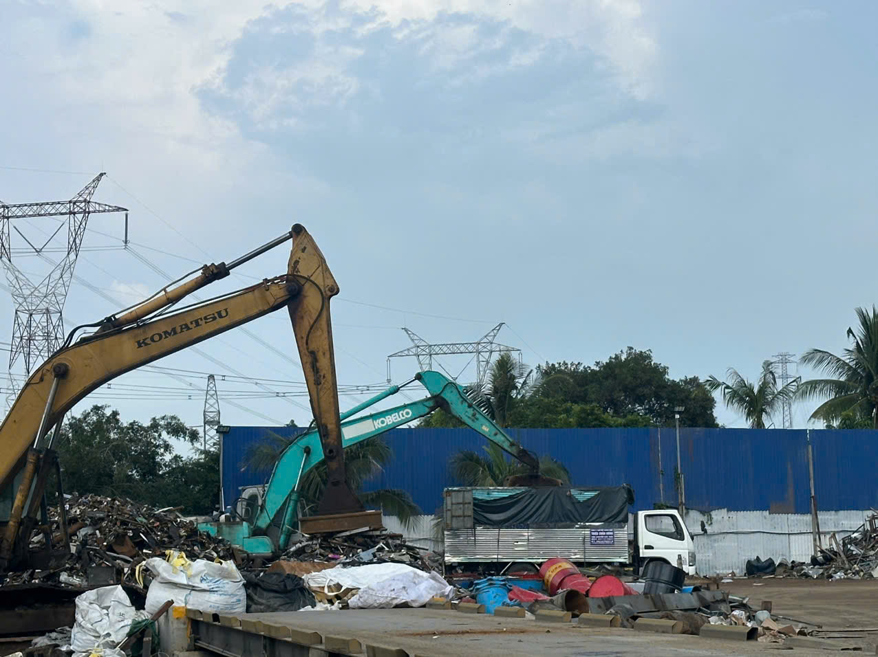 Thu gom phế liệu nhà xưởng tại Sóng Thần